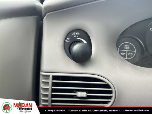 Used 2004 Buick Century Custom FWD image 21
