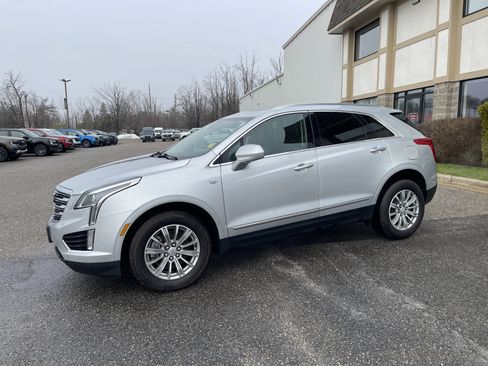 Used 2019 Cadillac XT5 Luxury AWD/4WD image 7