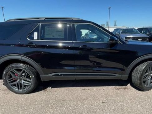 New 2026 Ford Explorer ST AWD/4WD image 9