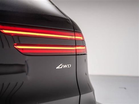 New 2026 Genesis GV70 2.5T Advanced AWD/4WD image 16