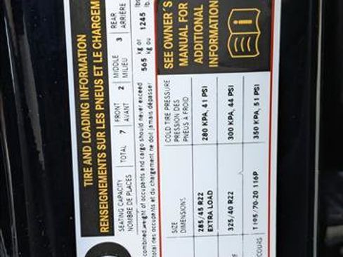 Used 2022 Mercedes-Benz GLS 580 4MATIC image 24