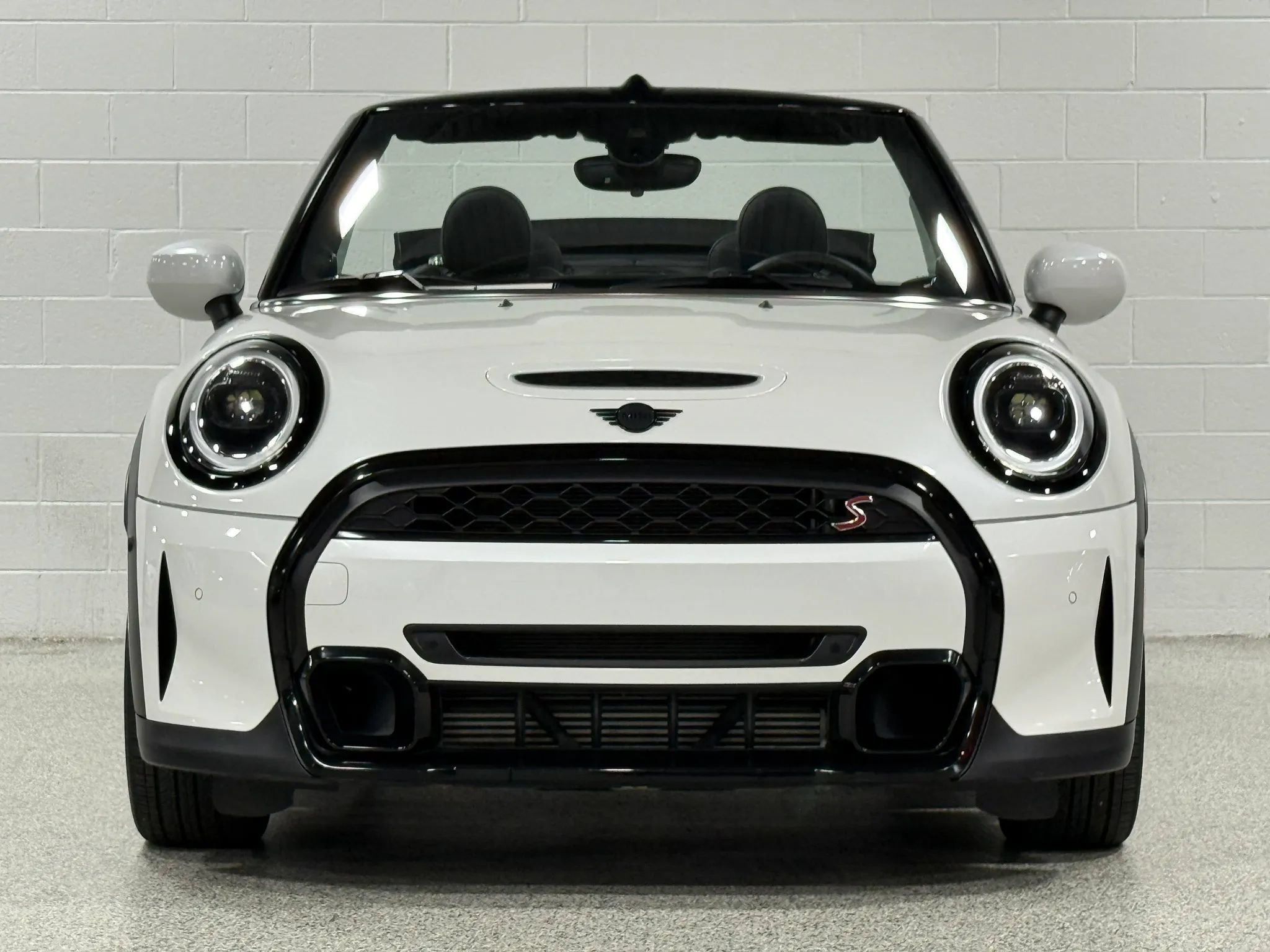 Used 2023 MINI Cooper S FWD image 3