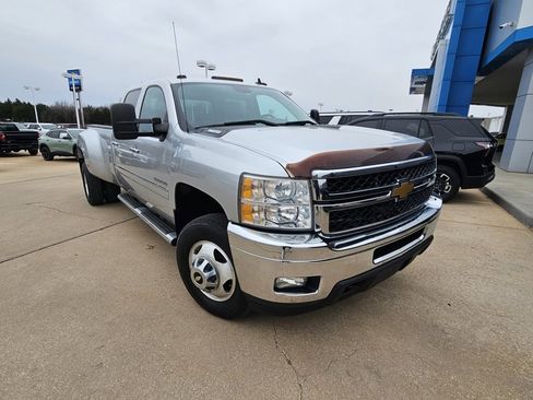 Used 2014 Chevrolet Silverado 3500 LT w/ Texas Edition image 12