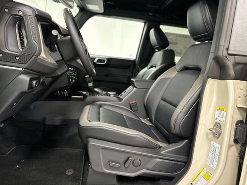 New 2025 Ford Bronco Outer Banks image 22
