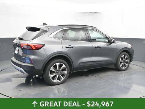 Used 2024 Ford Escape Platinum AWD/4WD image 4