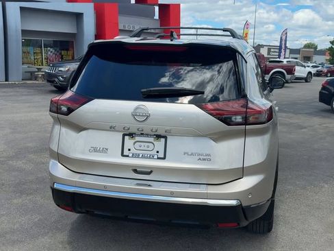 Used 2025 Nissan Rogue Platinum AWD/4WD image 6