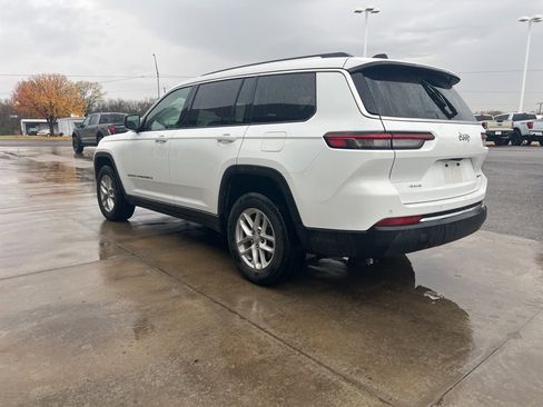 Used 2023 Jeep Grand Cherokee L Laredo image 7