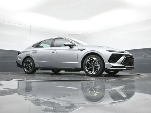 New 2026 Hyundai Sonata SEL FWD image 41
