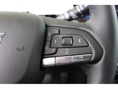 New 2024 Cadillac XT4 Luxury w/ Cold Weather Package image 15