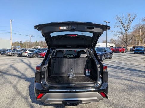 New 2026 Toyota Highlander Platinum AWD/4WD image 21