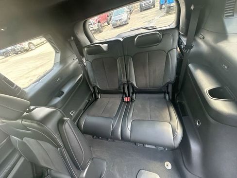 Used 2023 Jeep Grand Cherokee L Laredo AWD/4WD image 25