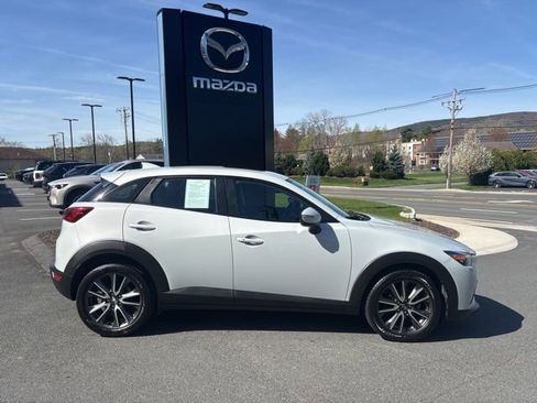 Used 2017 MAZDA CX-3 Touring w/ Premium Package AWD/4WD image 8