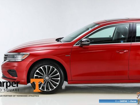 Used 2022 Volkswagen Passat 2.0T FWD image 41