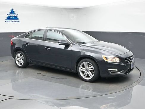 Used 2014 Volvo S60 T5 FWD image 1
