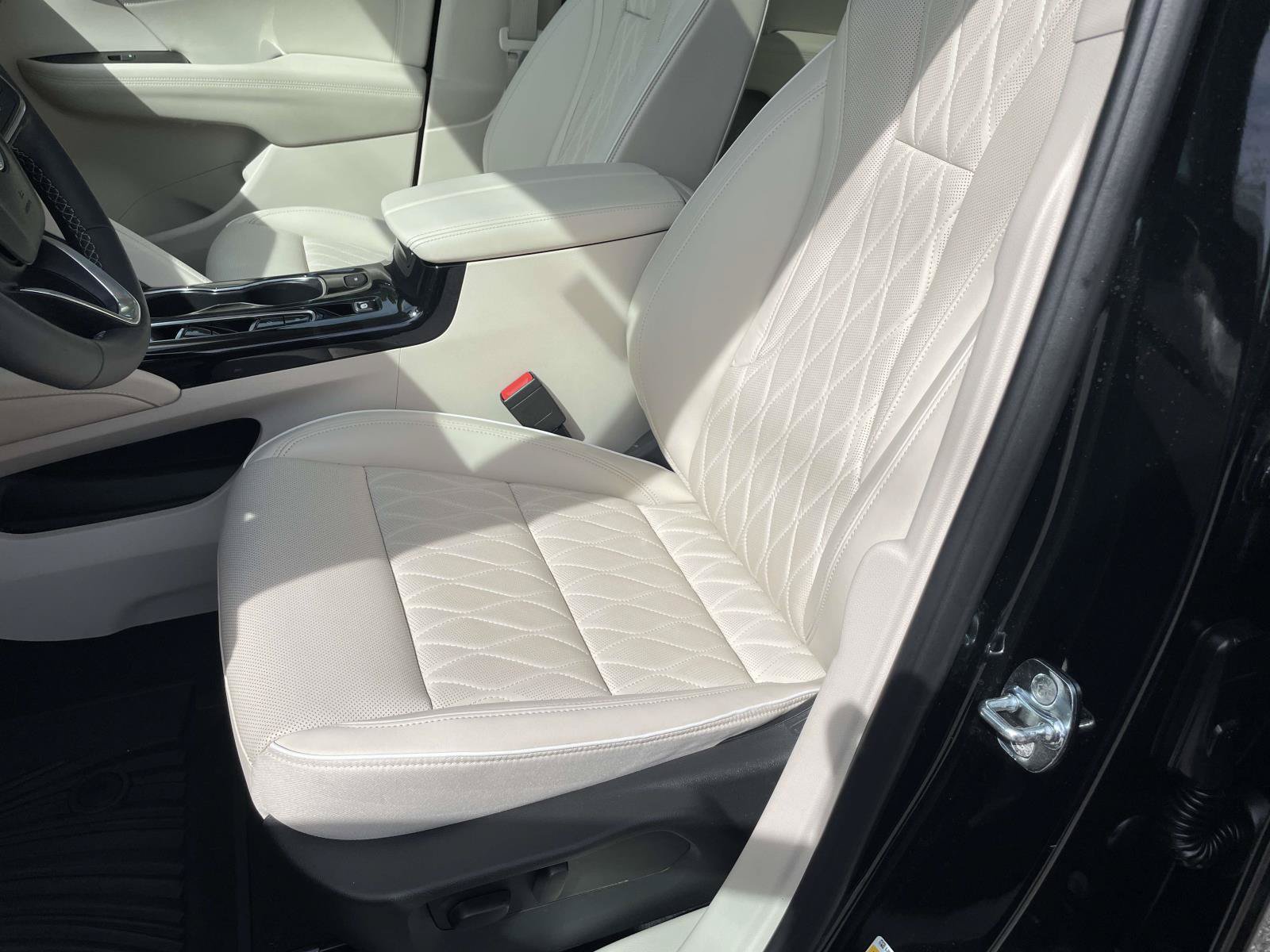 Certified 2023 Buick Envision Avenir AWD/4WD image 12