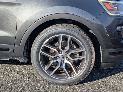 Used 2019 Ford Explorer Sport w/ Equipment Group 401A image 10