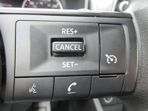 Used 2023 Nissan Rogue S AWD/4WD image 14