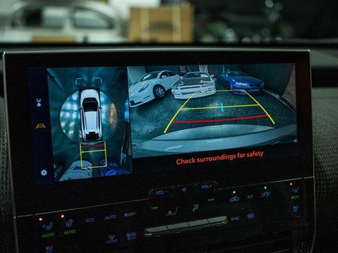 Used 2024 Toyota bZ4X AWD w/ Weather Package image 20