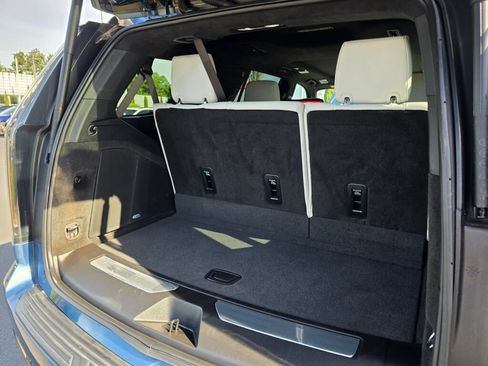 Used 2025 Cadillac Escalade Sport Platinum AWD/4WD image 24