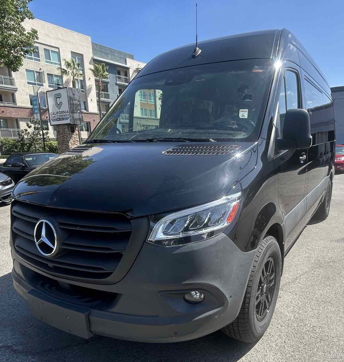 Used 2022 Mercedes-Benz Sprinter 2500 image 1