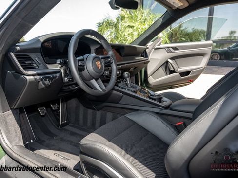 Used 2026 Porsche 911 GT3 RWD image 16