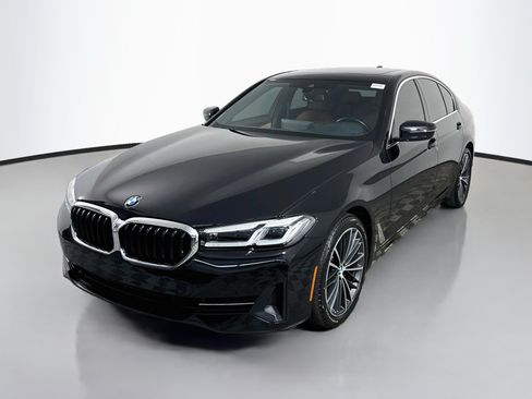 Used 2023 BMW 530i w/ Convenience Package RWD image 4