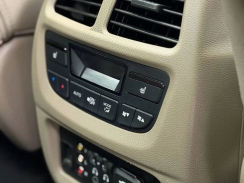 Used 2016 Honda Pilot Elite image 24