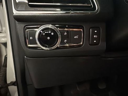 Used 2020 Lincoln Navigator Reserve w/ Equipment Group 208A Reserve image 14