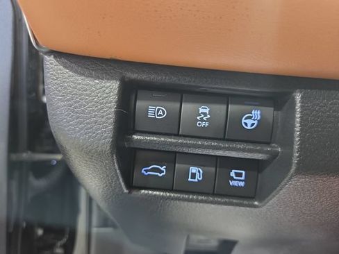 Used 2019 Toyota Avalon Limited w/ Advanced Safety Package FWD image 22