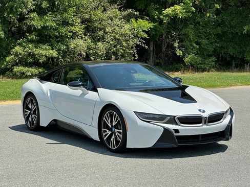 Used 2015 BMW i8 AWD/4WD image 10