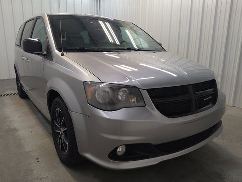 Used 2018 Dodge Grand Caravan SE FWD image 13