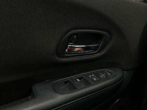 Used 2022 Honda HR-V Sport image 18