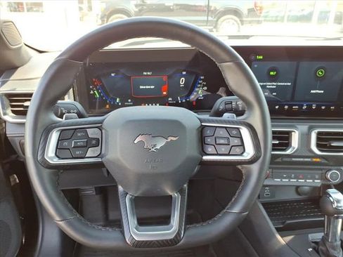 Used 2024 Ford Mustang GT Premium image 8