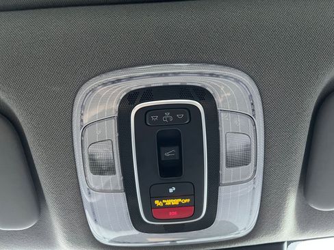 Used 2025 Hyundai Elantra SEL image 23