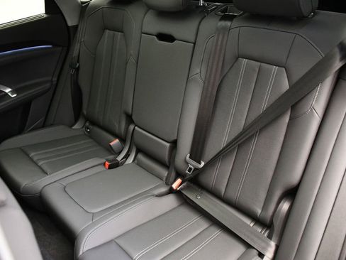 Used 2025 Audi Q5 Premium Plus w/ Premium Plus AWD/4WD image 42