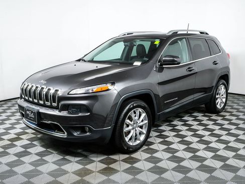 Used 2016 Jeep Cherokee Limited AWD/4WD image 25