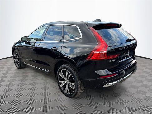 Used 2023 Volvo XC60 B6 Ultimate image 8