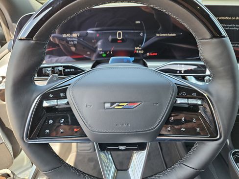 New 2026 Cadillac Lyriq V image 34