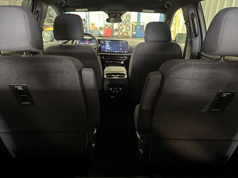 New 2026 Chevrolet Traverse LT FWD image 13