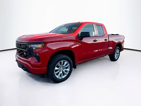 New 2026 Chevrolet Silverado 1500 Custom image 3