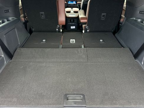 New 2026 Lincoln Navigator Reserve AWD/4WD image 15