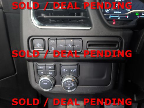 Used 2022 GMC Yukon XL SLE AWD/4WD image 10
