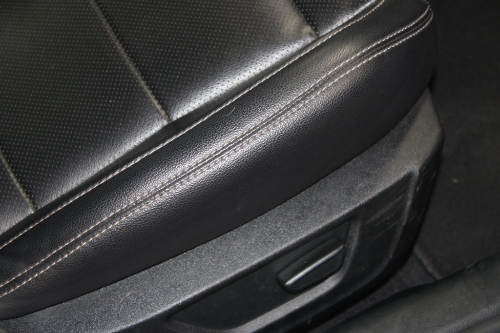 Used 2021 Ford Mustang Premium RWD image 21