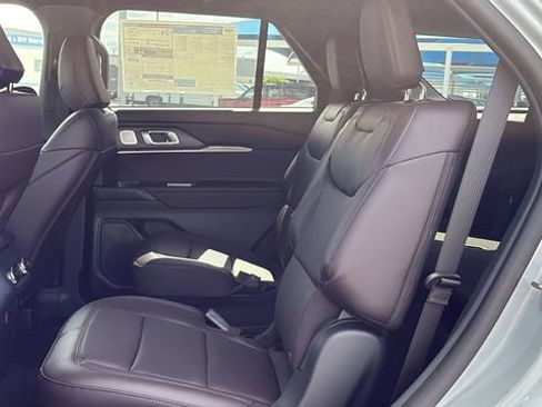 New 2026 Ford Explorer Platinum RWD image 15