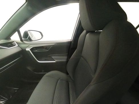 Used 2021 Toyota RAV4 SE AWD/4WD image 30
