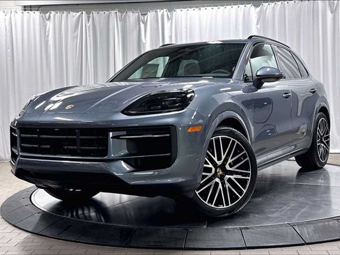 New 2026 Porsche Cayenne AWD/4WD image 1
