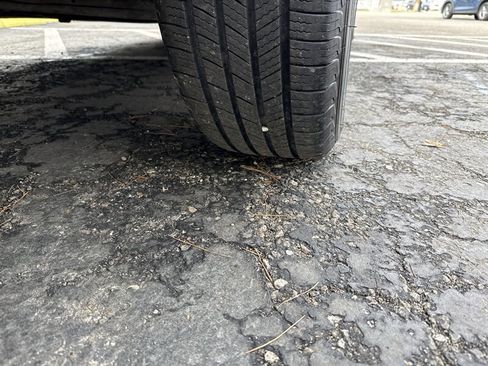 Used 2003 Ford Taurus SE image 10