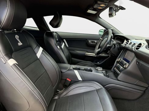 Used 2020 Ford Mustang Shelby GT500 w/ Technology Package image 30
