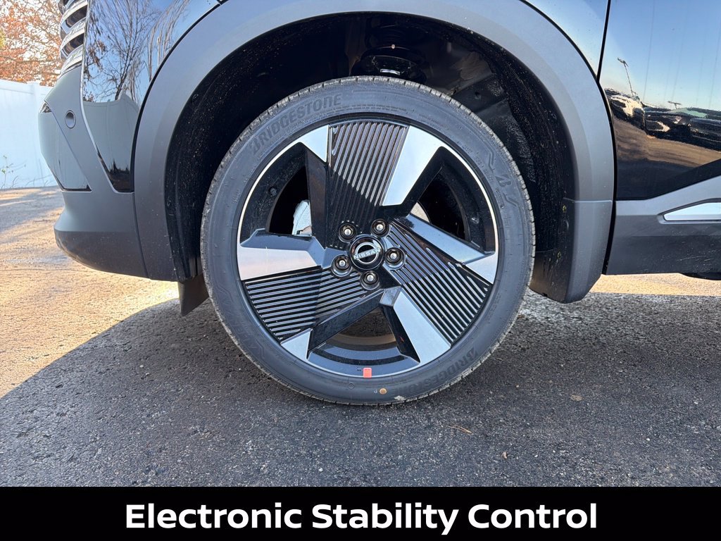 Certified 2026 Nissan Kicks SR w/ Cold Weather Package AWD/4WD image 33