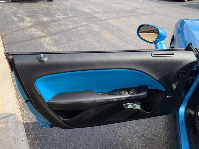 Used 2015 Dodge Challenger R/T RWD image 13